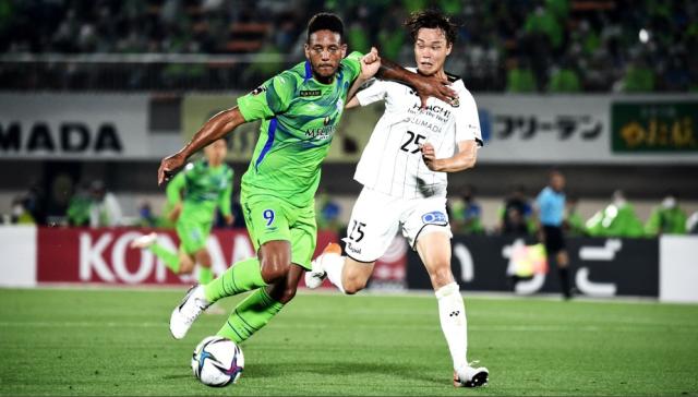 半岛体育全站-日本J联赛现超长补时神级逆转 中超也有相似剧情？